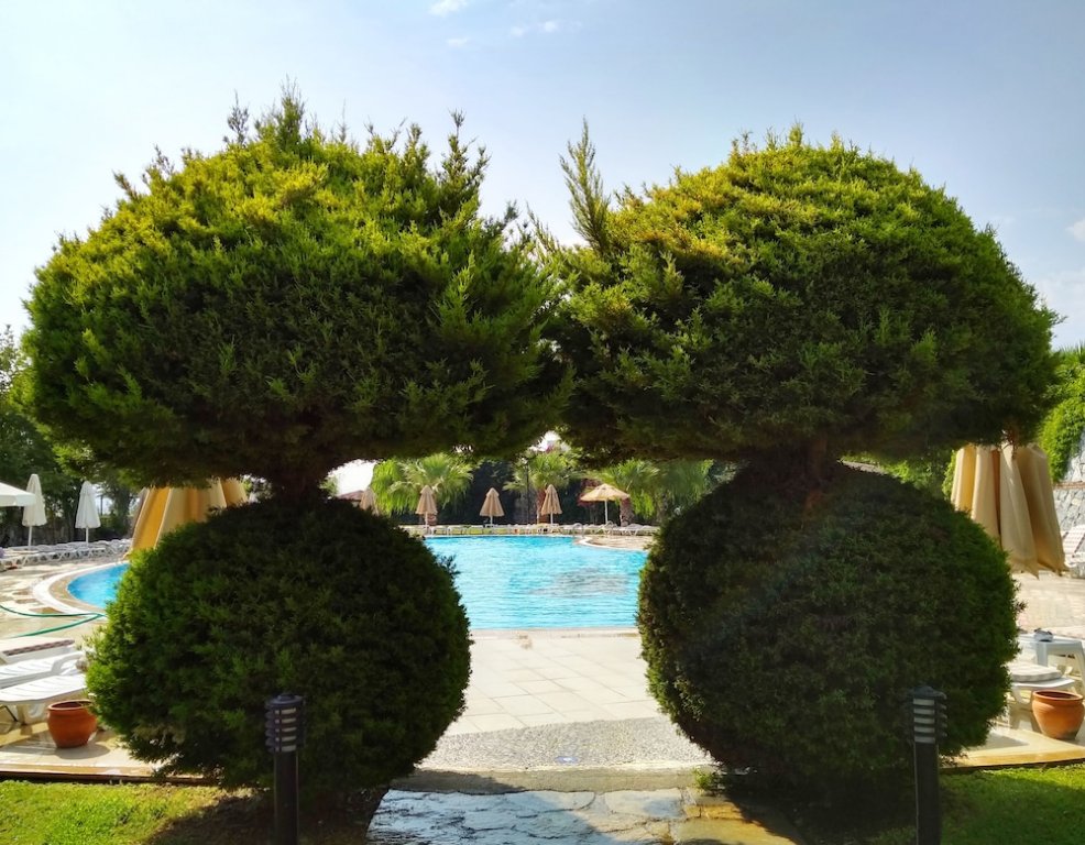 Lakeside Garden — фото 1