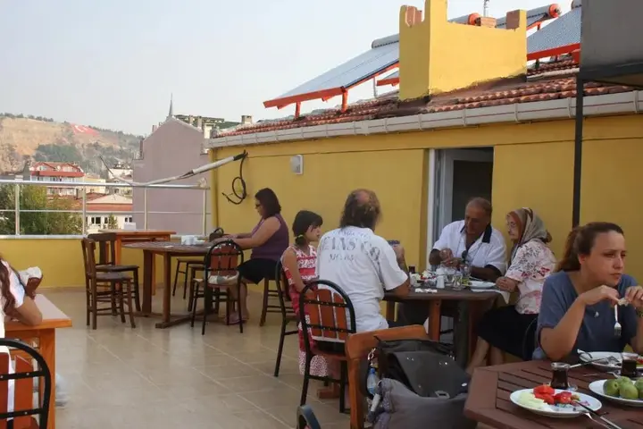 Эджеабат: Hotel Ejder