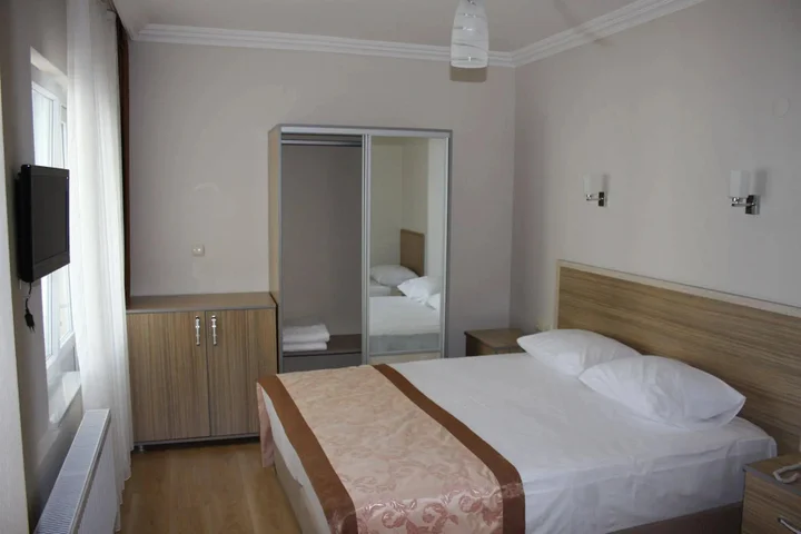 Эджеабат: Hotel Ejder