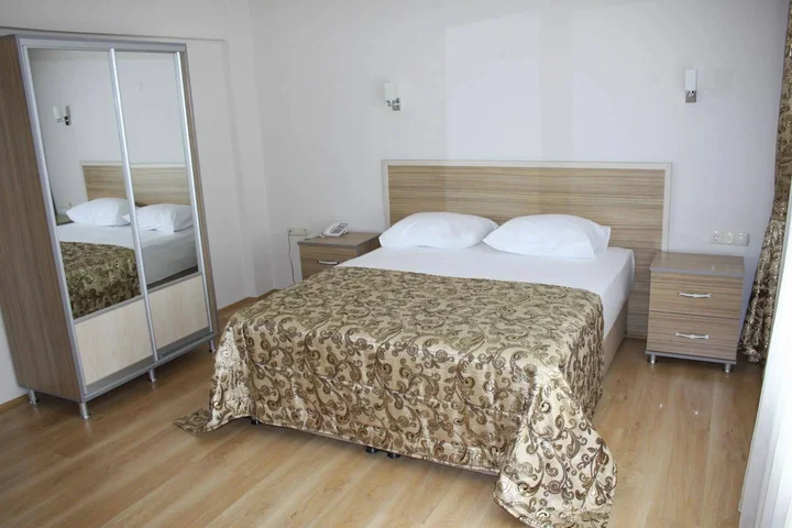 Эджеабат: Hotel Ejder