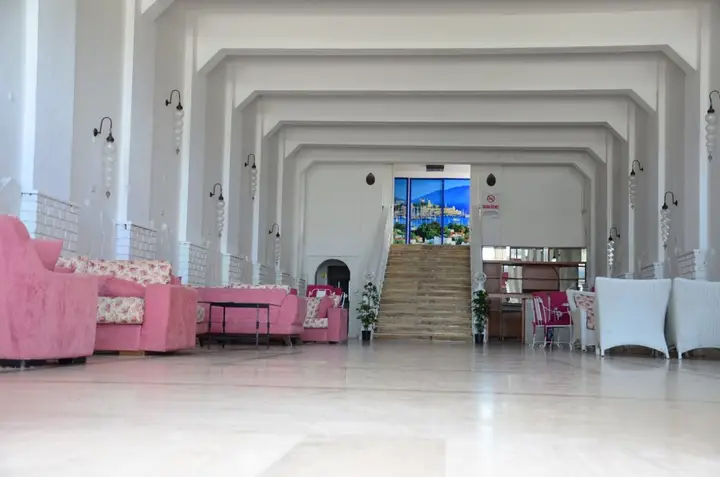 carousel image 3