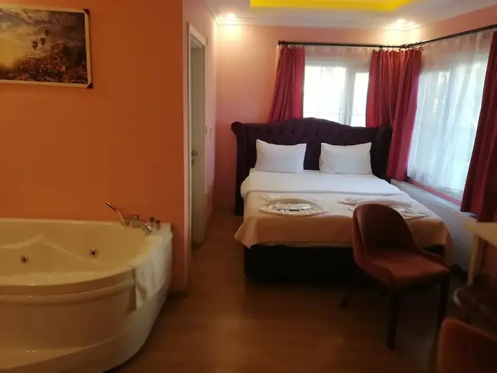 Сайл: Alesta Butik Otel