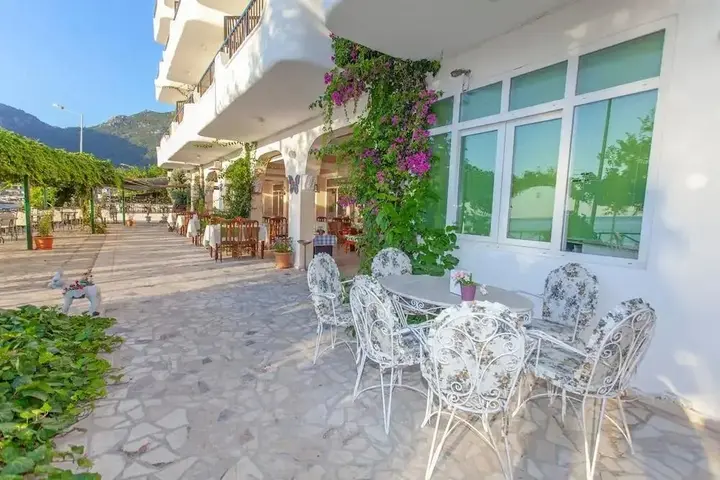 Турунч: Diplomat 2 Hotel and Apartments