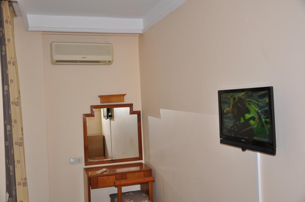 Кемер: Tuncer Garden Hotel