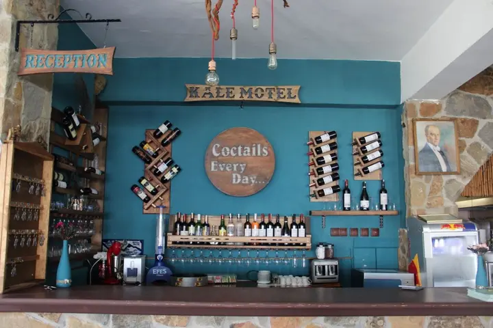 Зейтинликой: Kale Motel
