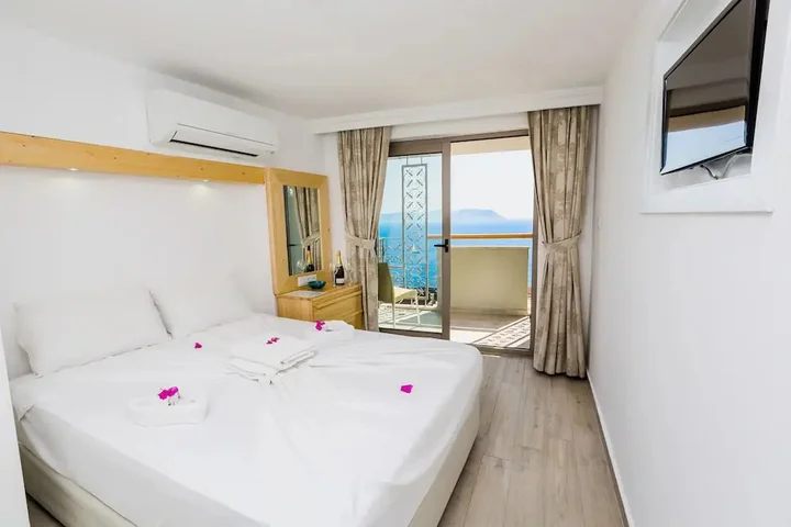 Каш: Defne Hotel