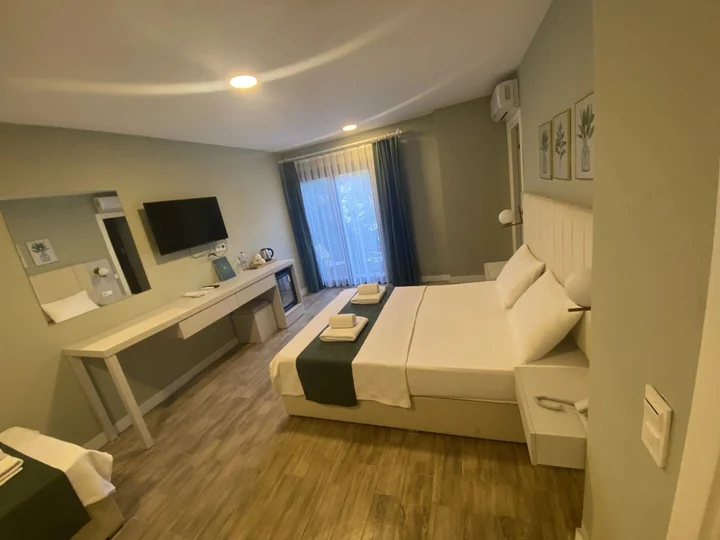 Торба: Hotel Olivia