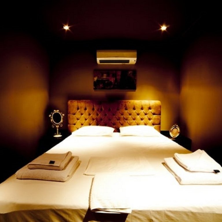 Каш: Upper House Hotel