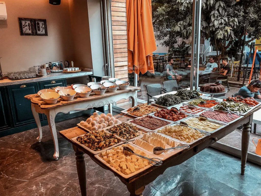 Каш: Upper House Hotel