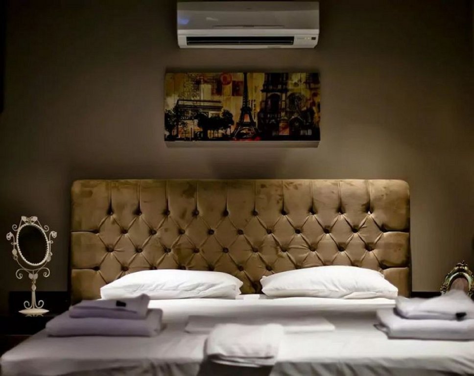 Каш: Upper House Hotel