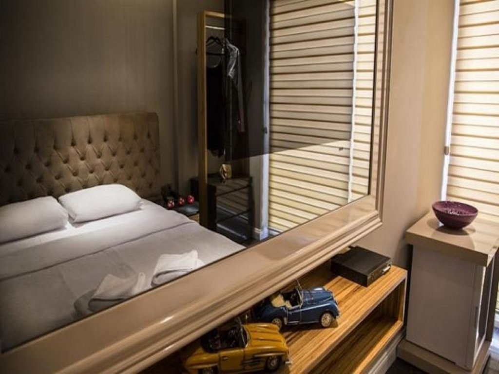 Каш: Upper House Hotel