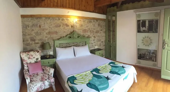 Айвалык: Dalyan Butik Otel Hayat Bahcesi