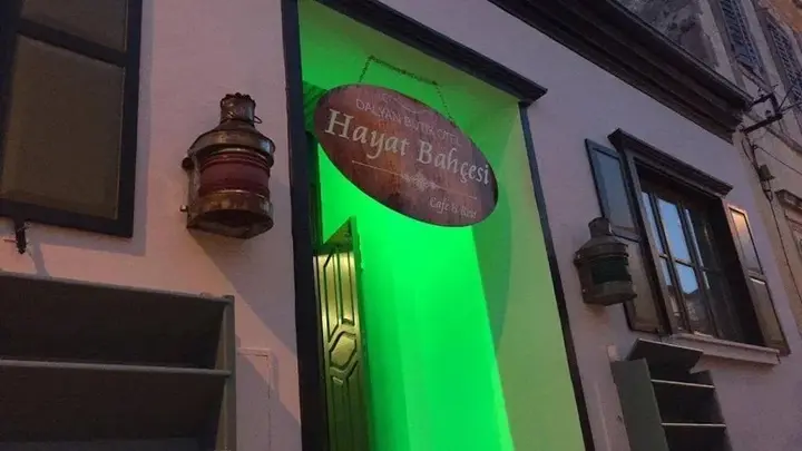 Айвалык: Dalyan Butik Otel Hayat Bahcesi