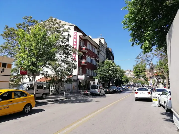 Анкара: Ferah Otel