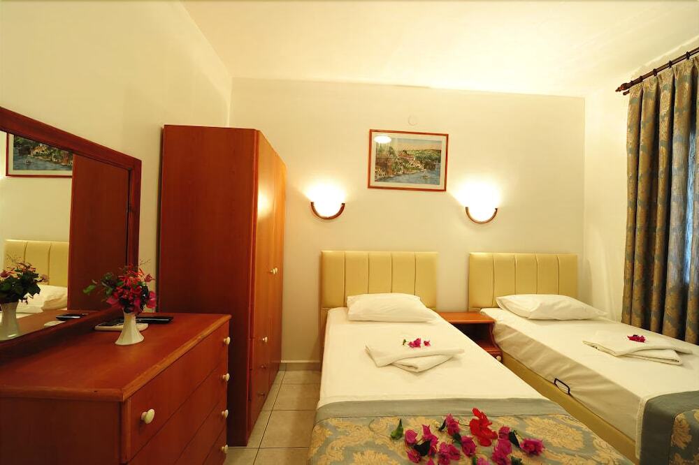 Голькой: Maritim Hotel