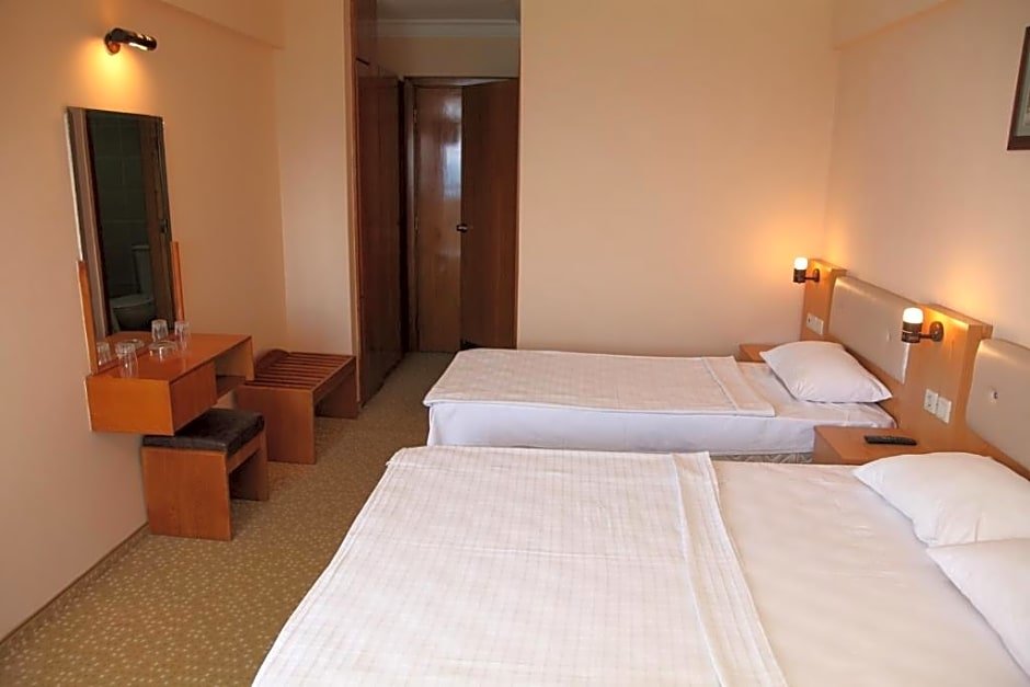 Кушадасы: Sergent Hotel
