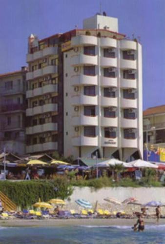 Кушадасы: Sergent Hotel