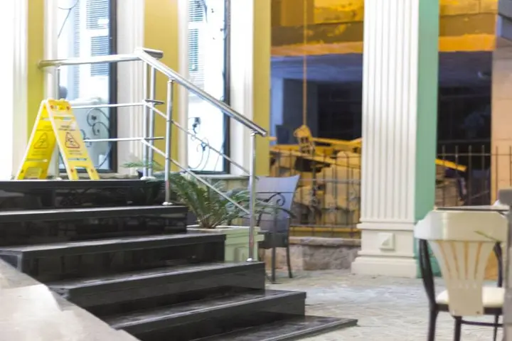 Адана: Sari Konak Apart Hotel