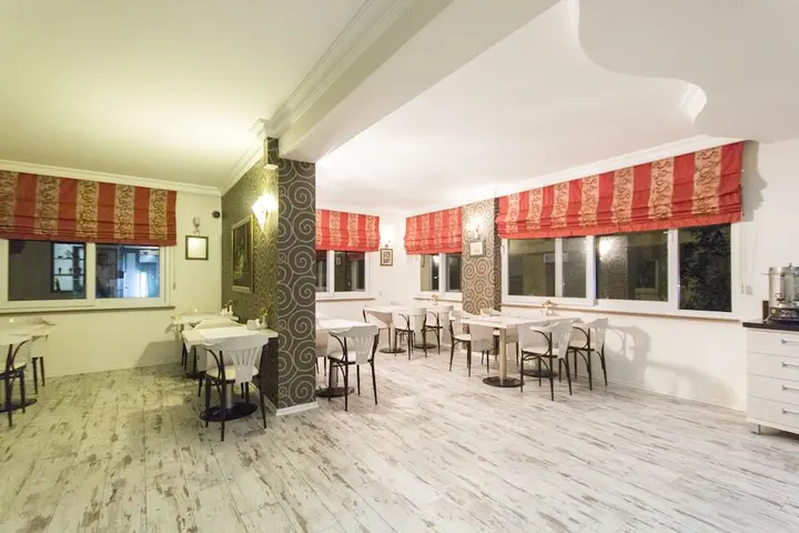 Адана: Sari Konak Apart Hotel
