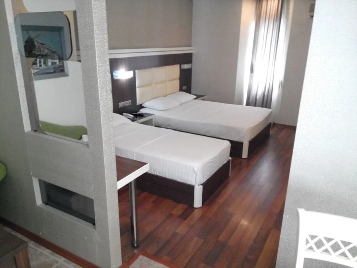 Адана: Sari Konak Apart Hotel