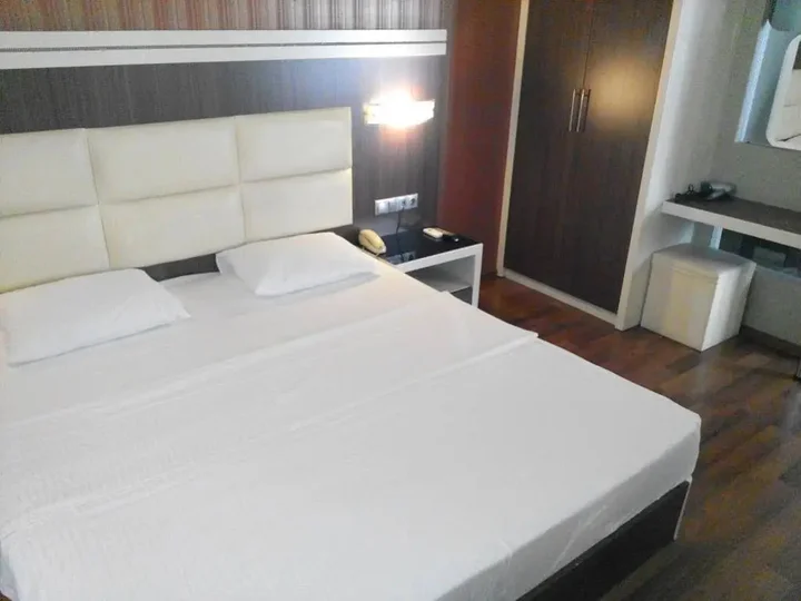 Адана: Sari Konak Apart Hotel