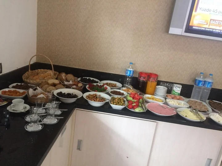 Адана: Sari Konak Apart Hotel