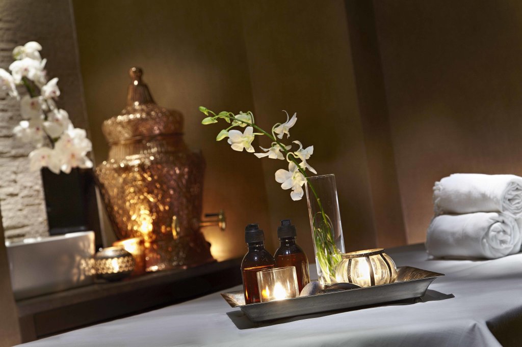 Стамбул: Renaissance Istanbul Polat Bosphorus Hotel