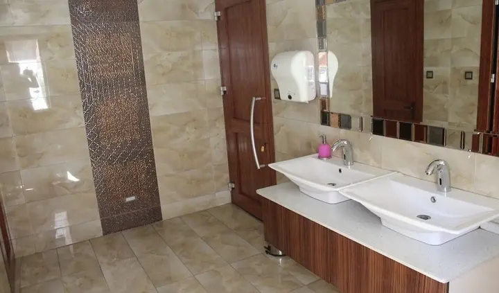 Алашехир: Sahi̇n Hotel