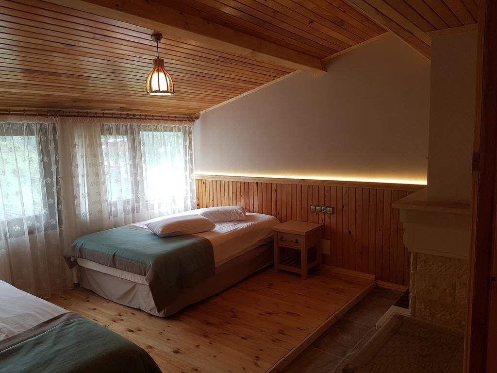 Чамлыхемшин: Sis Hotel