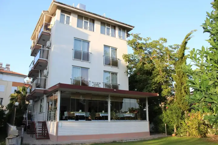 River Boutique Hotel — фото 1