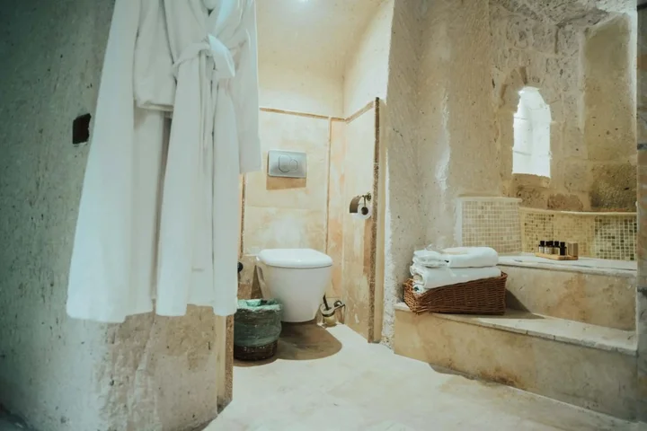 Учисар: Hu of Cappadocia