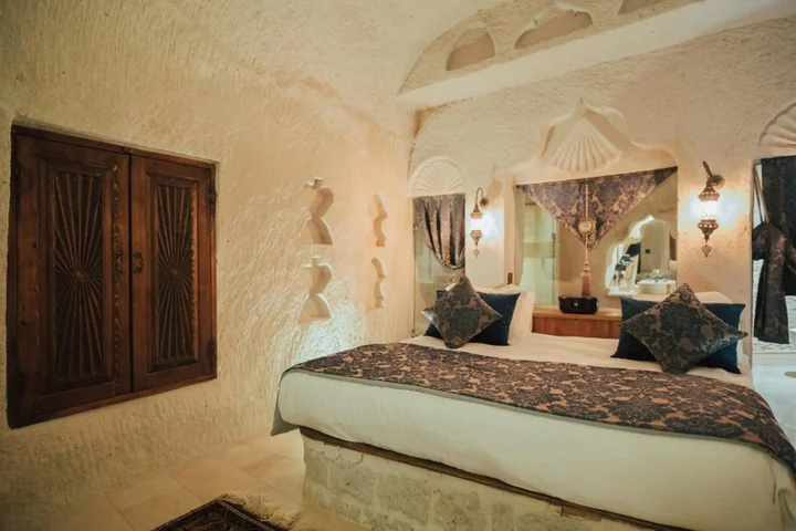 Учисар: Hu of Cappadocia