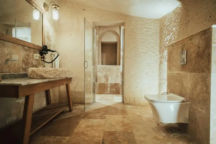 Учисар: Hu of Cappadocia