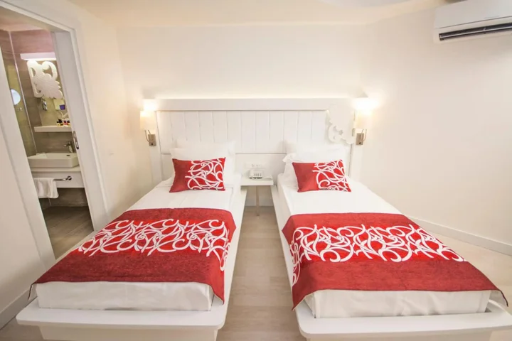 Окурджалар: Laguna Beach Alya Resort & SPA - All Inclusive