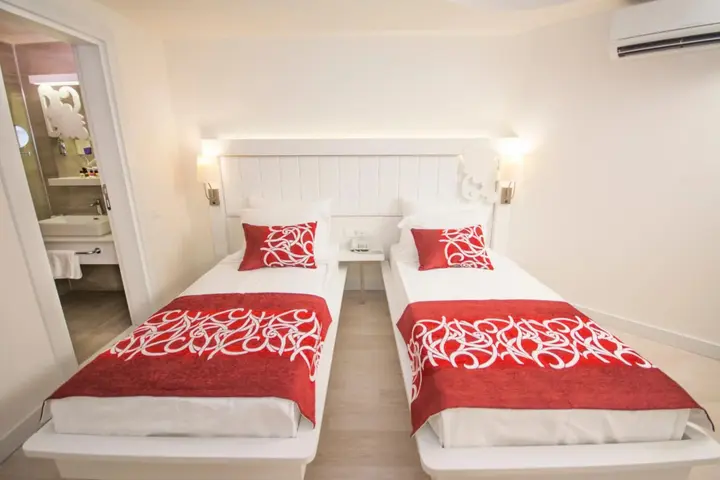 Окурджалар: Laguna Beach Alya Resort & SPA - All Inclusive