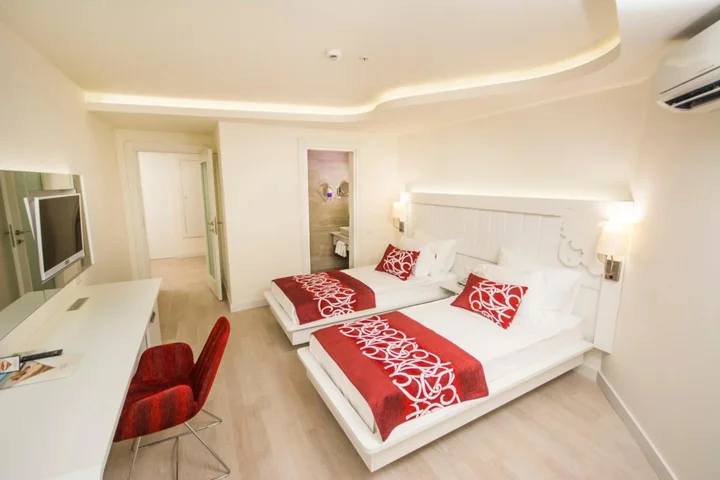 Окурджалар: Laguna Beach Alya Resort & SPA - All Inclusive