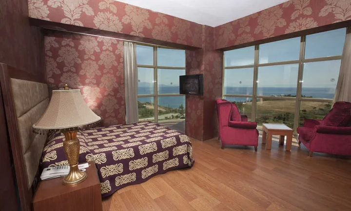 Капикири: Laur Hotels