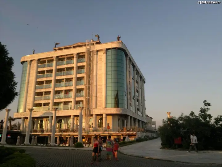 Капикири: Laur Hotels