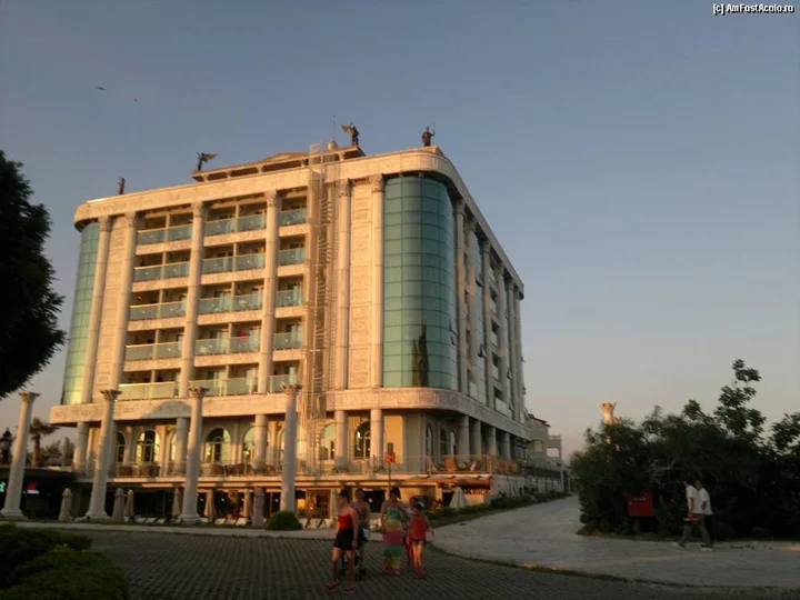 Капикири: Laur Hotels