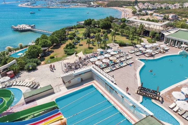 Капикири: Laur Hotels