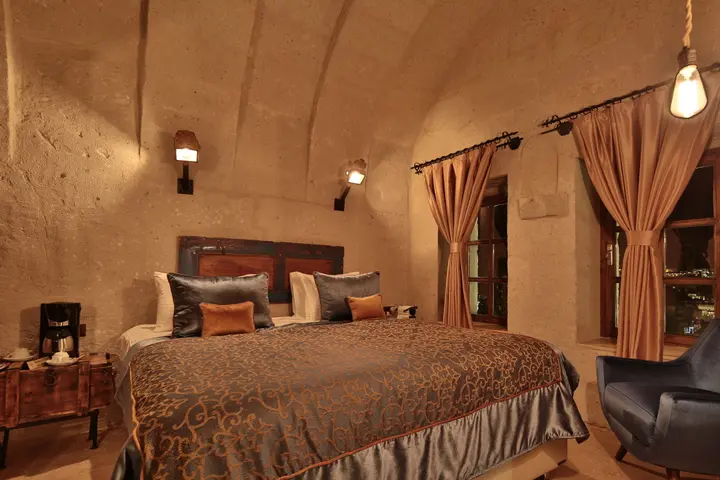 Гёреме: The Owl Cave Hotel