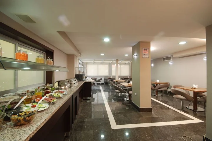 Анкара: Hotel Mostar
