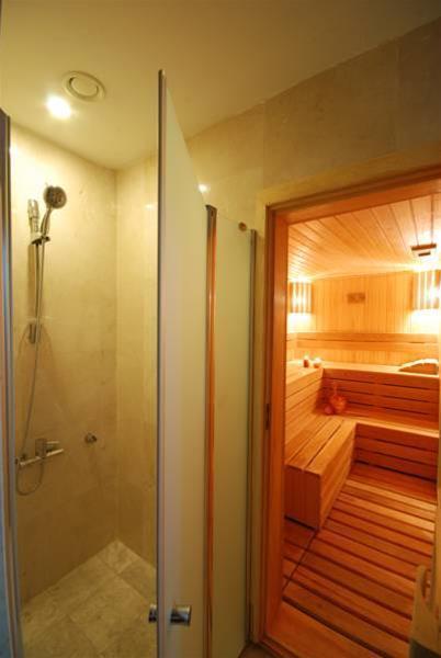Анкара: Hotel Mostar