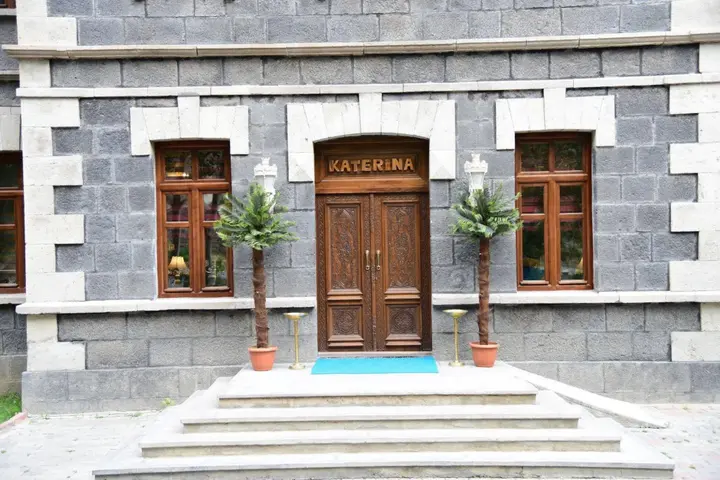 Карс: Hotel Katerina Sarayi