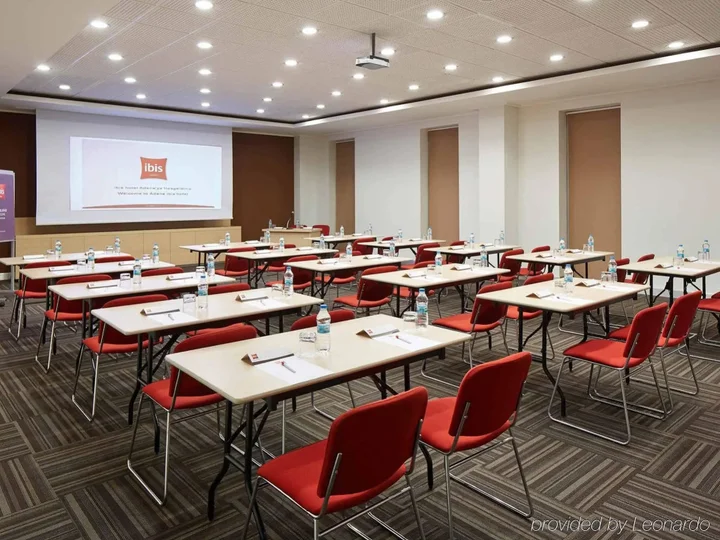 Адана: ibis Adana