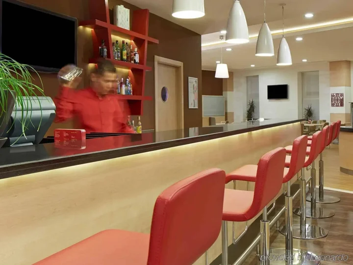 Адана: ibis Adana