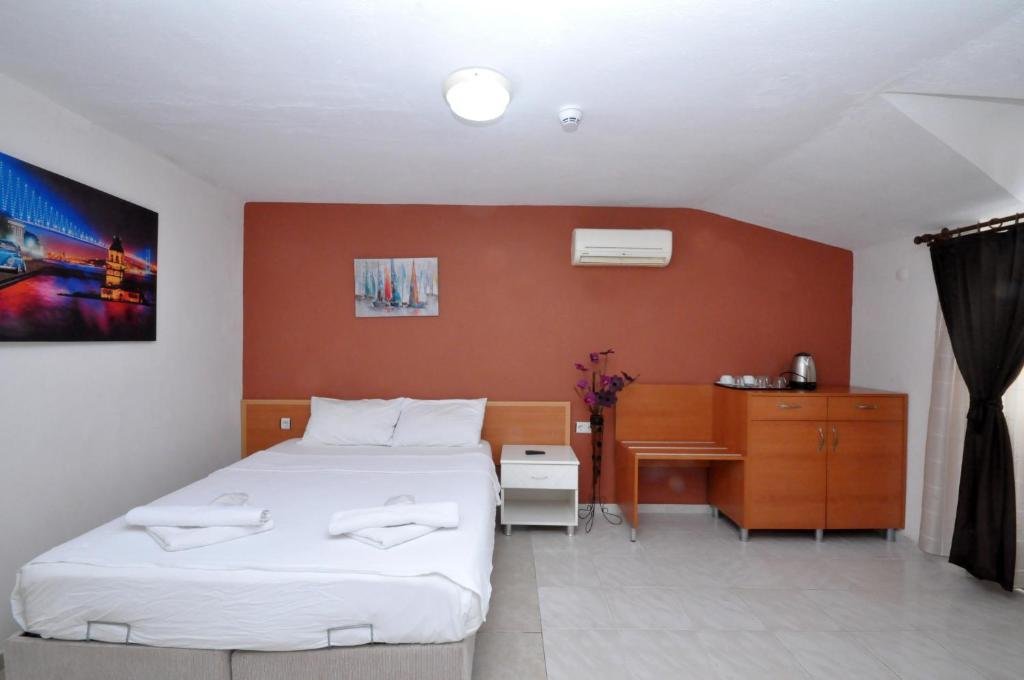 Турунч: Lale Hotel