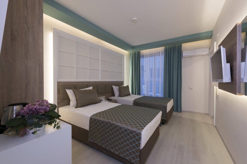 Аланья: Kleopatra Life Hotel & SPA