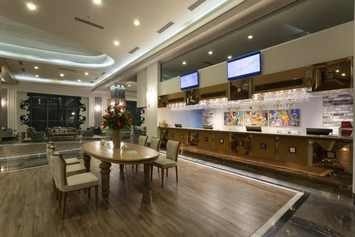 Окурджалар: Orange County Alanya