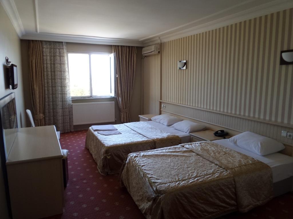 Силиври: Osaka Hotel